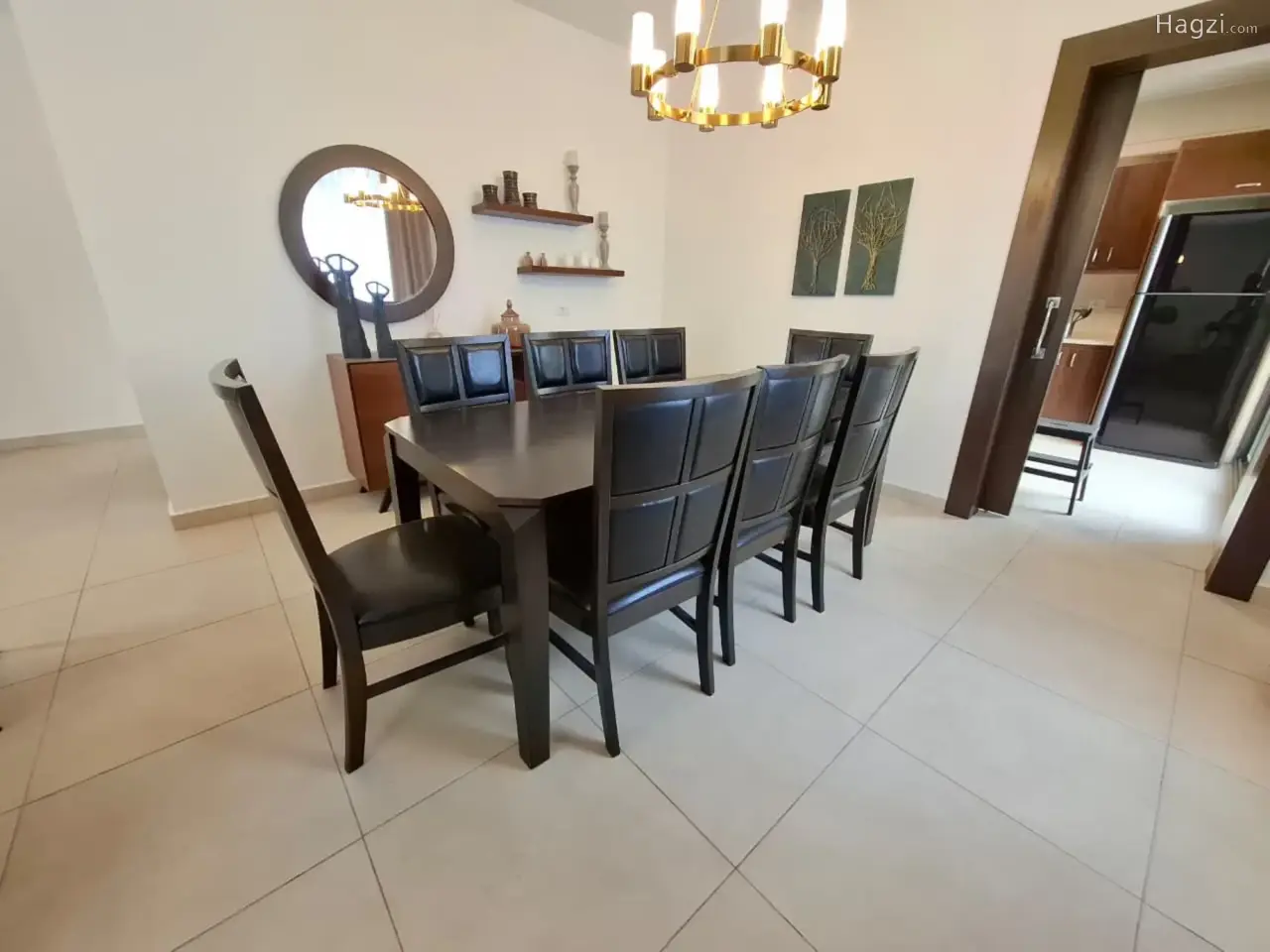 Photograph 3 of 12