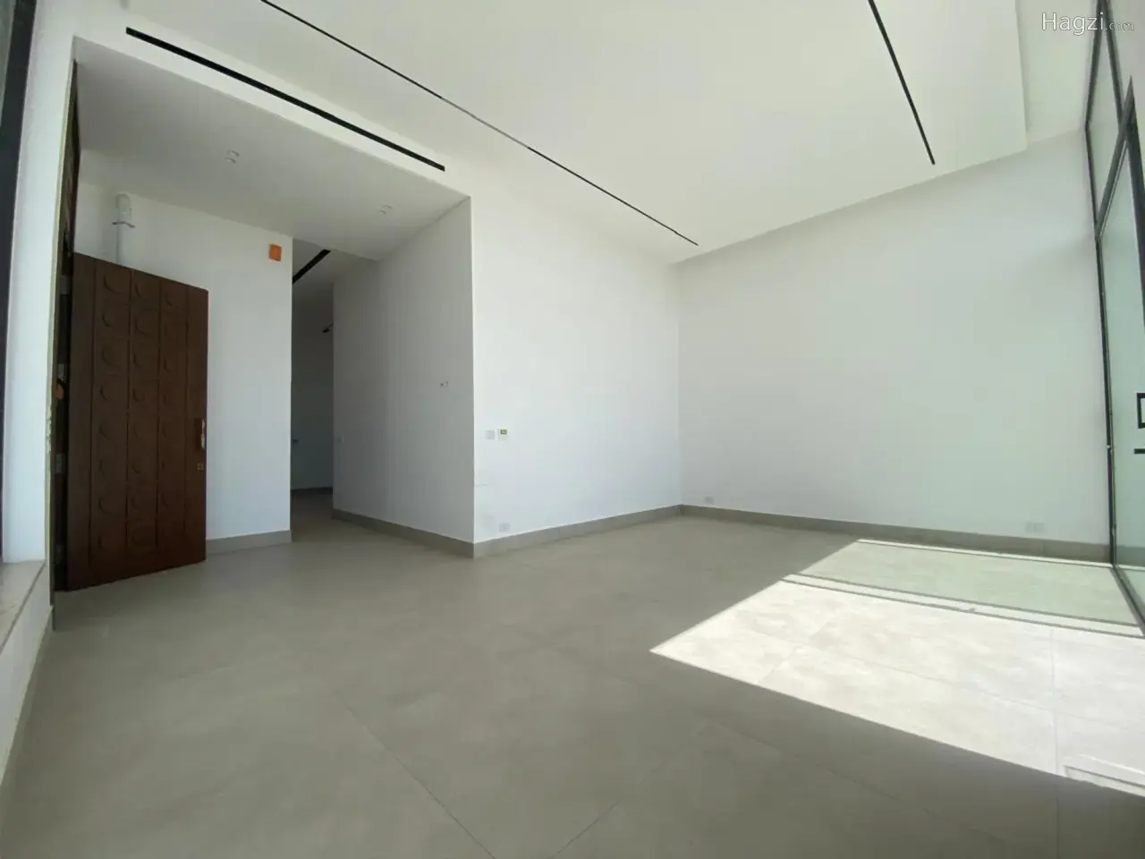 الصورة 3 من 12