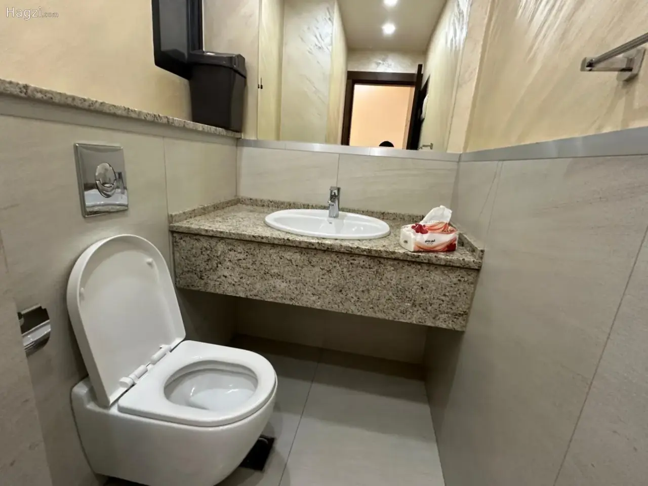 Semi-Furnished apartment for rent in Abdoun #4310