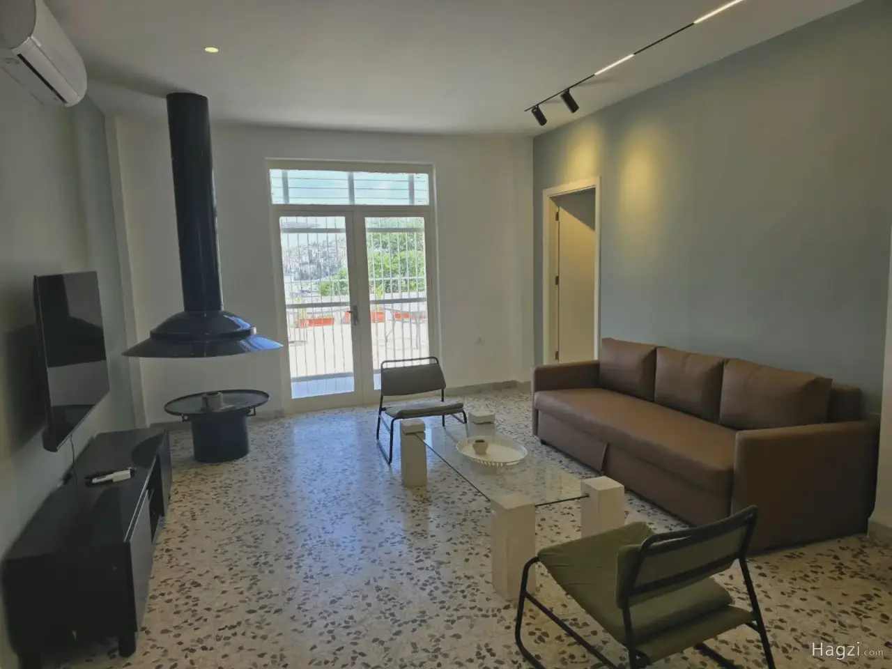 Two bedroom Roof for rent #360