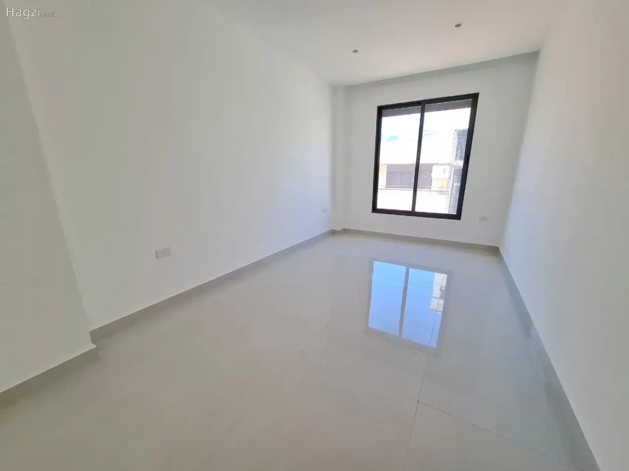 Semi-furnished Apartment to Rent #160