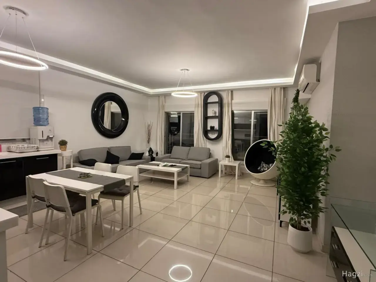 Cozy Two Bedrooms Apartment in 4th Circle #104