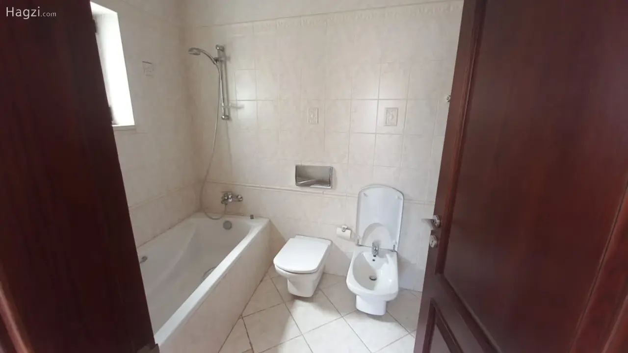 Unfurnished Villa For Rent In abdoun #4250
