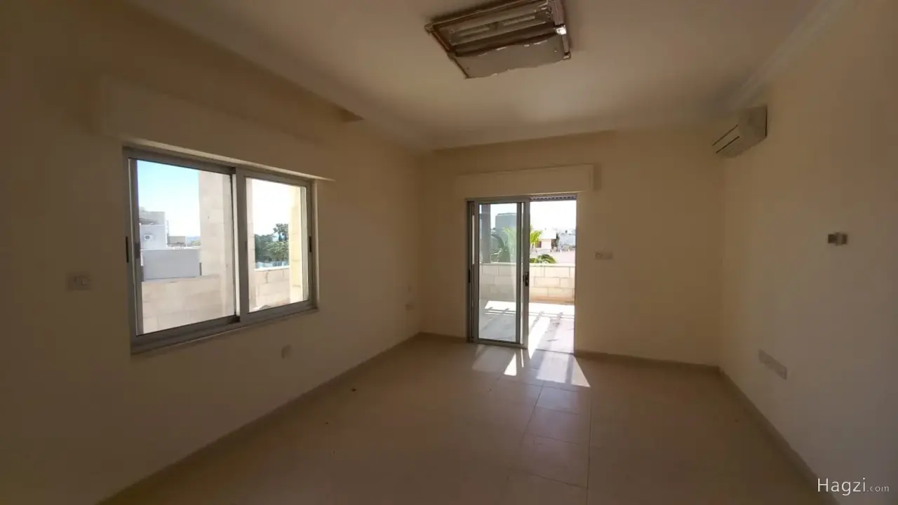 الصورة 4 من 12