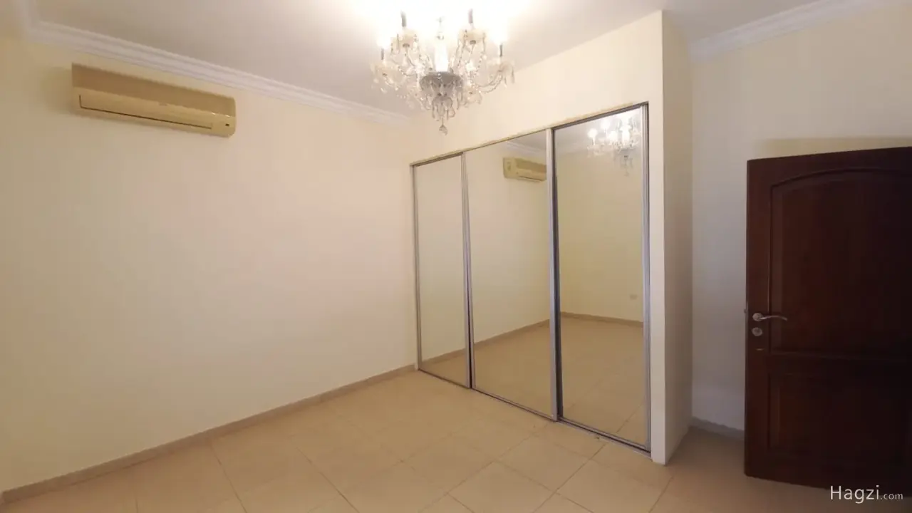الصورة 7 من 12