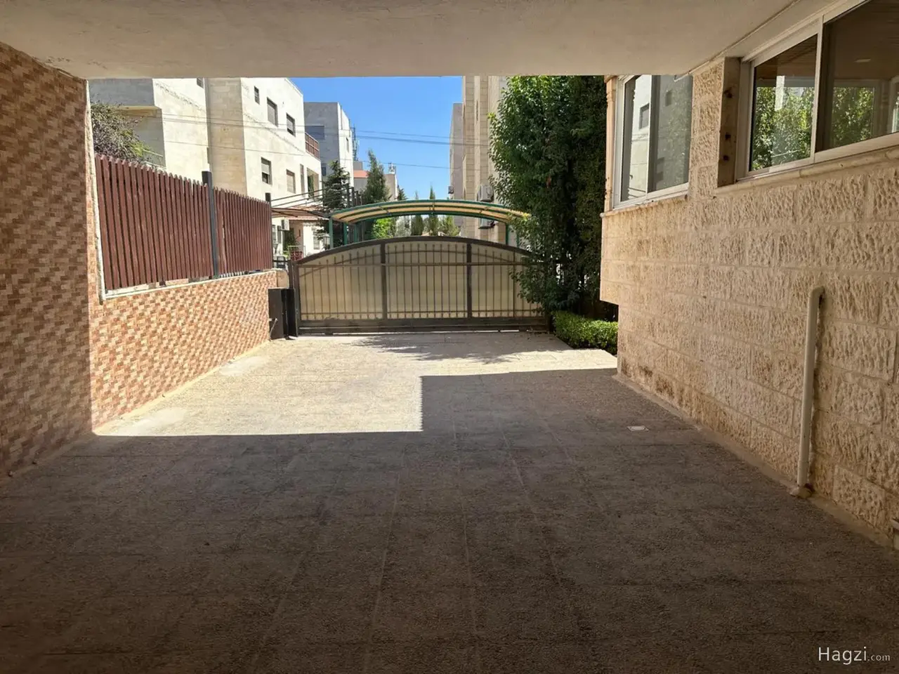 الصورة 11 من 12