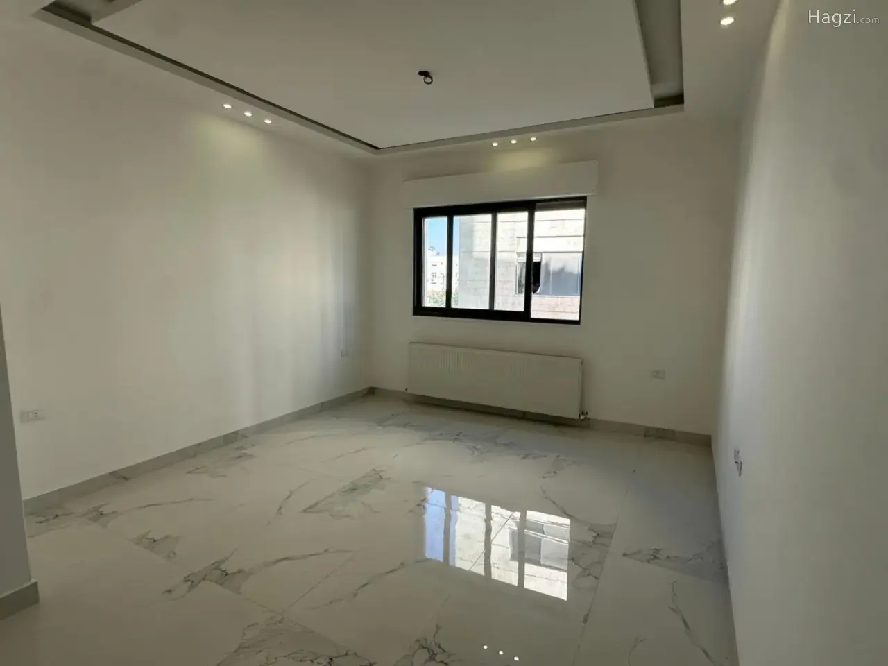 Photograph 3 of 12