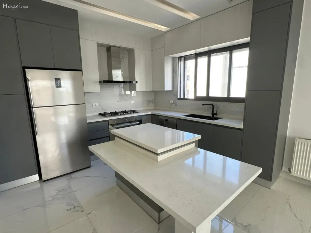 Semi-Furnished apartment for rent in Al shmeisani #10820