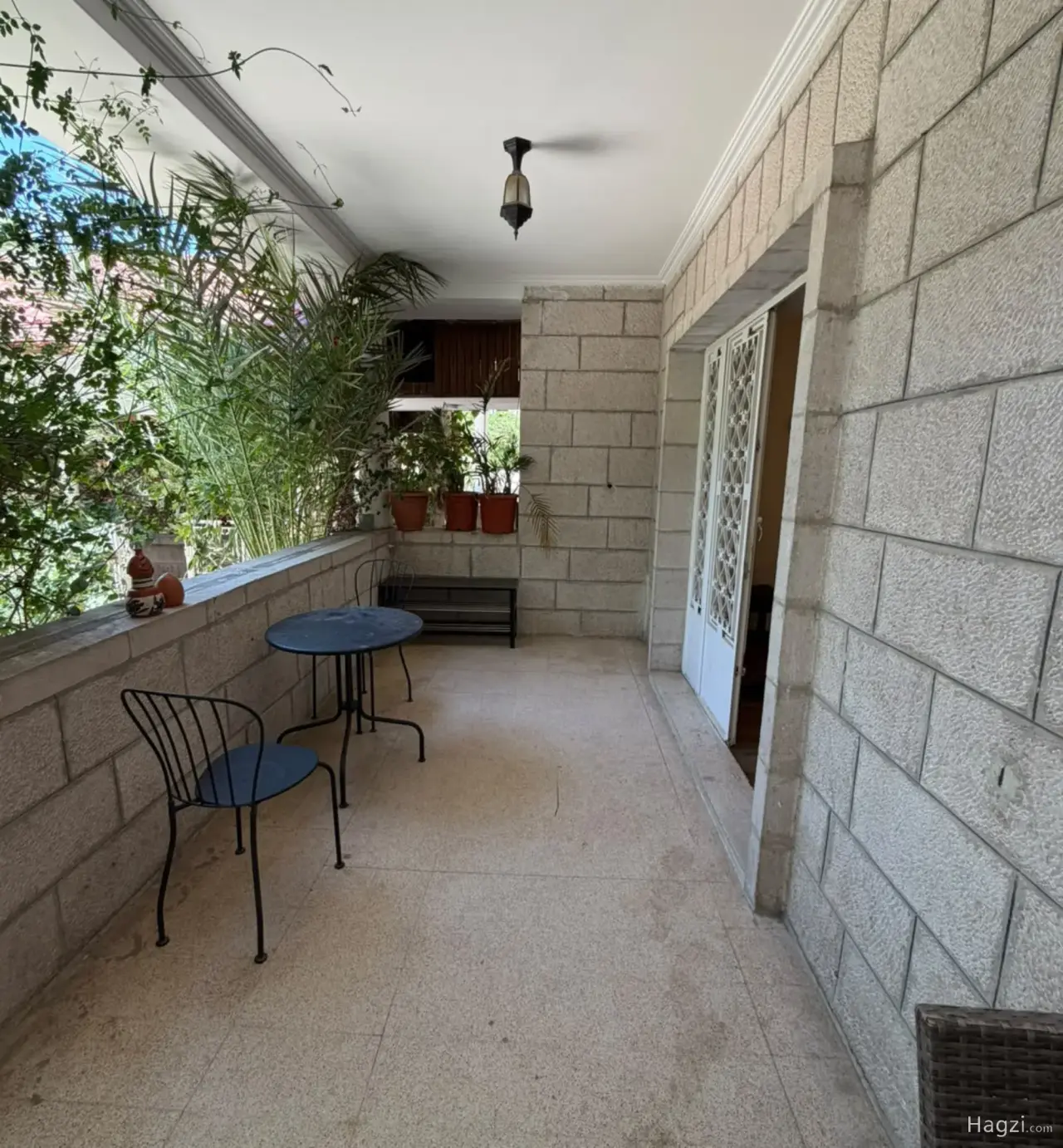 Photograph 2 of 12