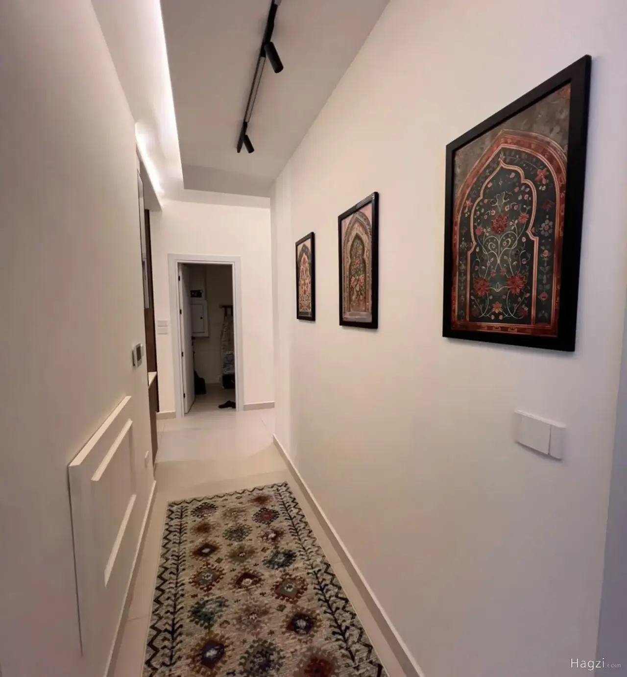 Photograph 5 of 11