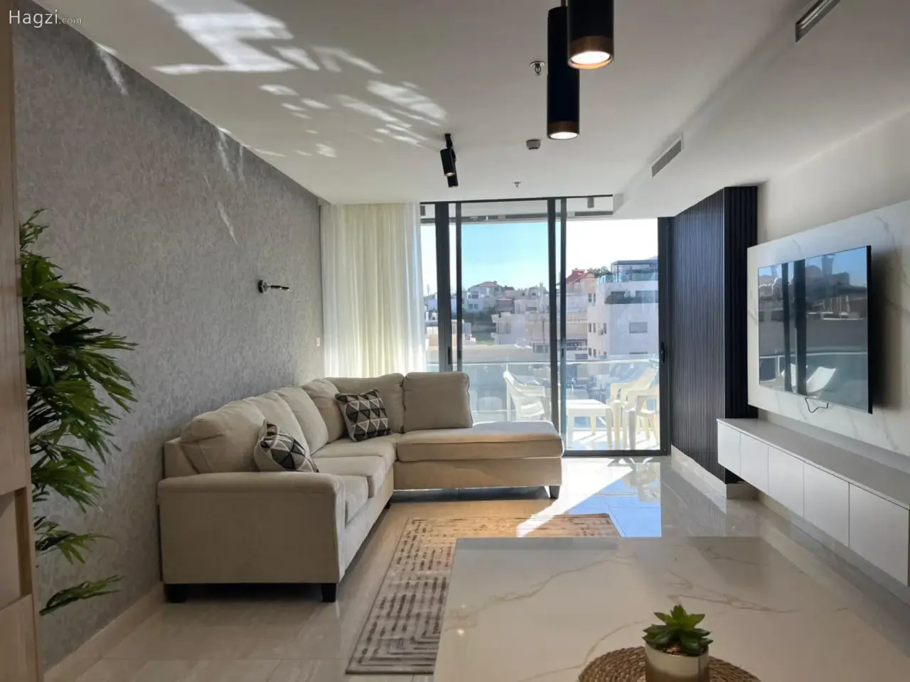 Modern Living Two Bedroom Apartment #6450