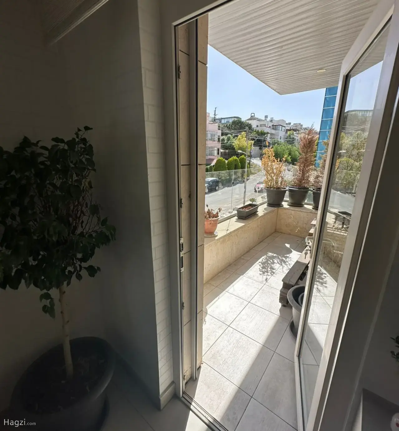 Photograph 6 of 12