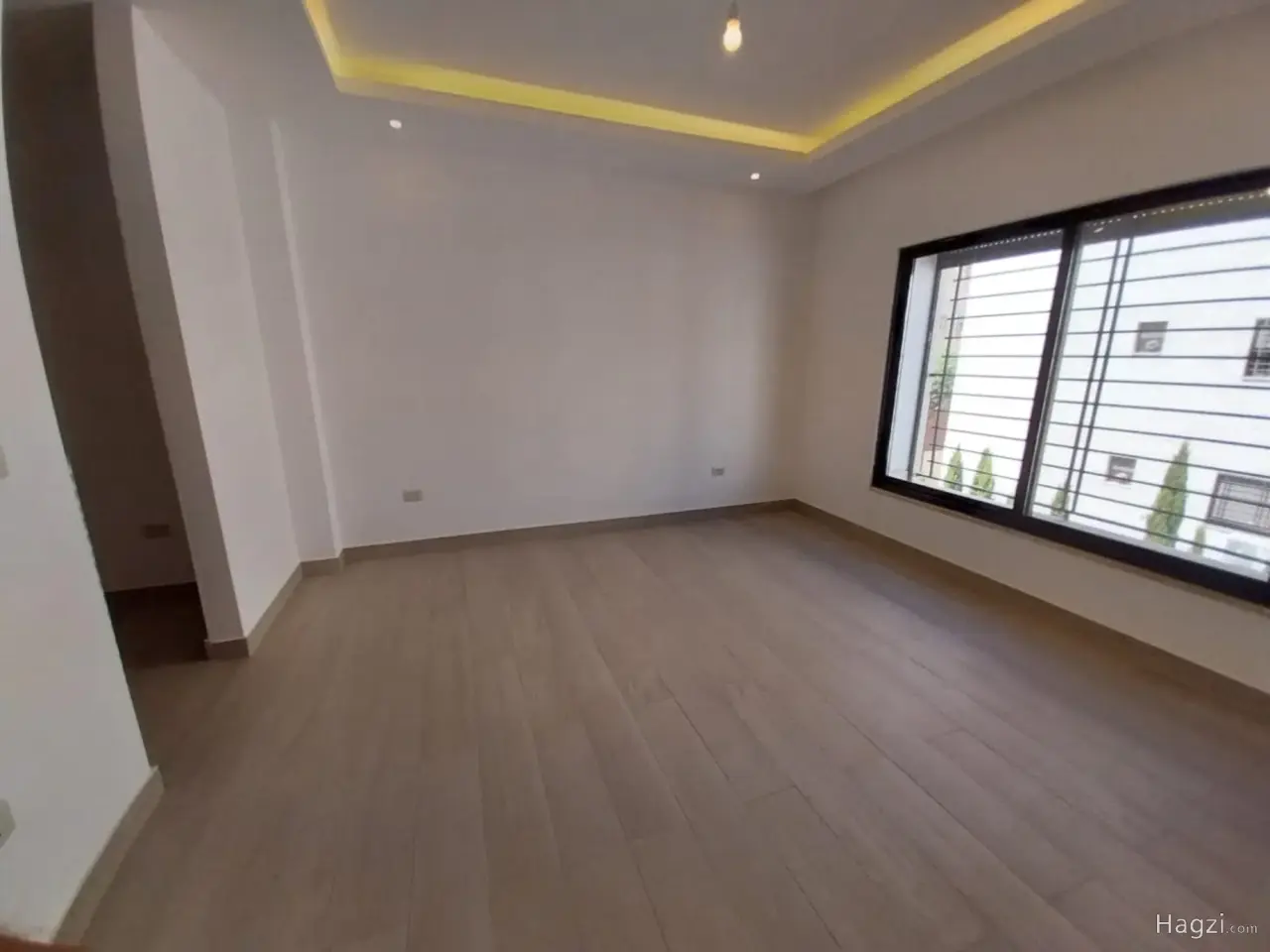 الصورة 7 من 12