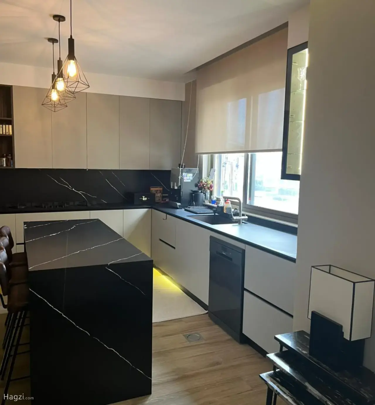 Available in Mid October  Modern 3-Bedroom Furnished Apartment Comfort & Convenience Awaits! #5722