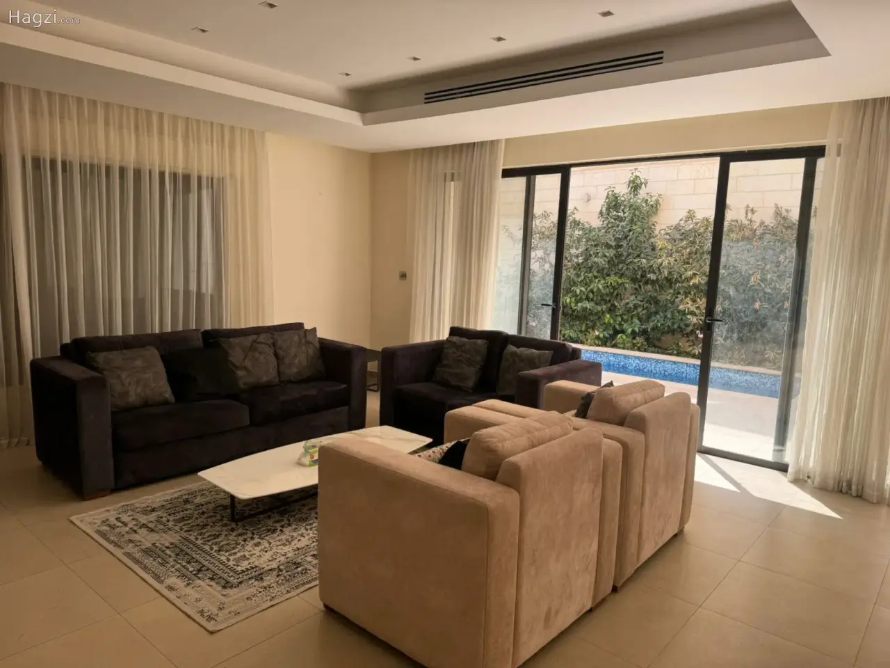 الصورة 8 من 12