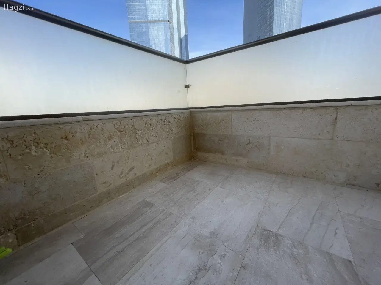Apartment for rent in Um Uthaina #5212