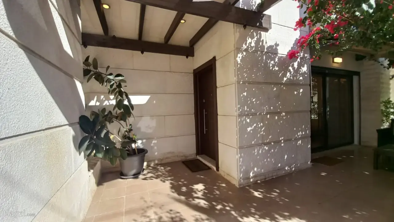 الصورة 4 من 12