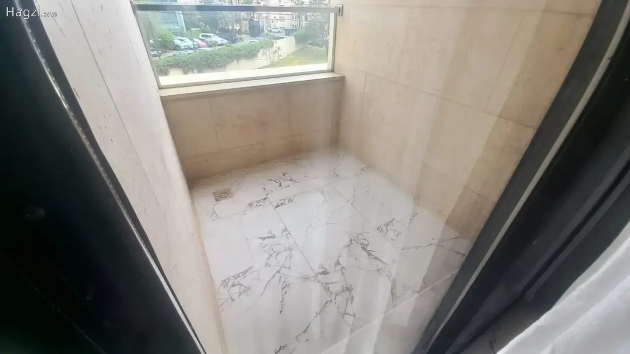 الصورة 6 من 8
