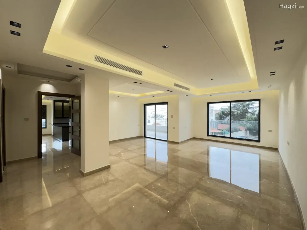 Three bedroom apartment for rent in Abdoun #5052