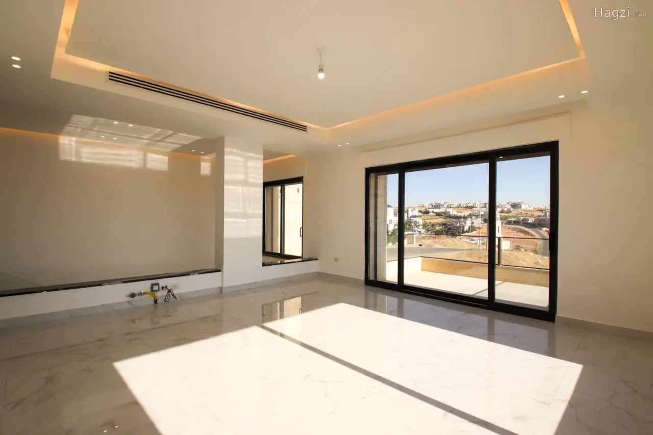 Luxury Villa for Sale In alThuir #4968