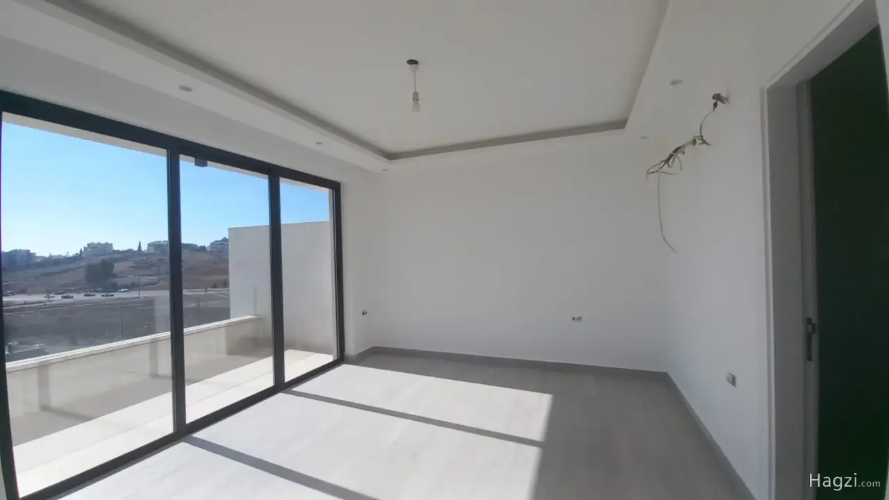 Luxury Villa for Sale In alThuir #4966