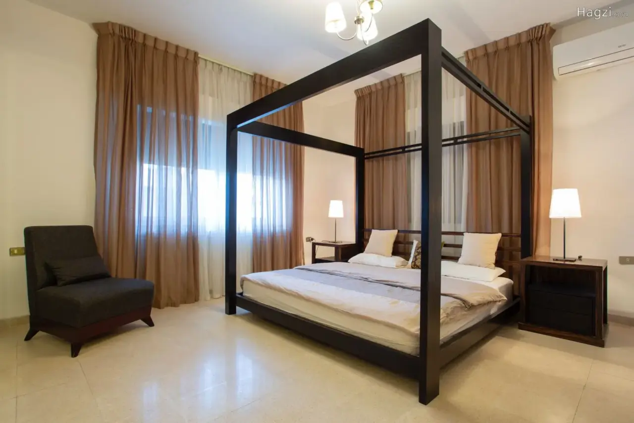الصورة 12 من 12