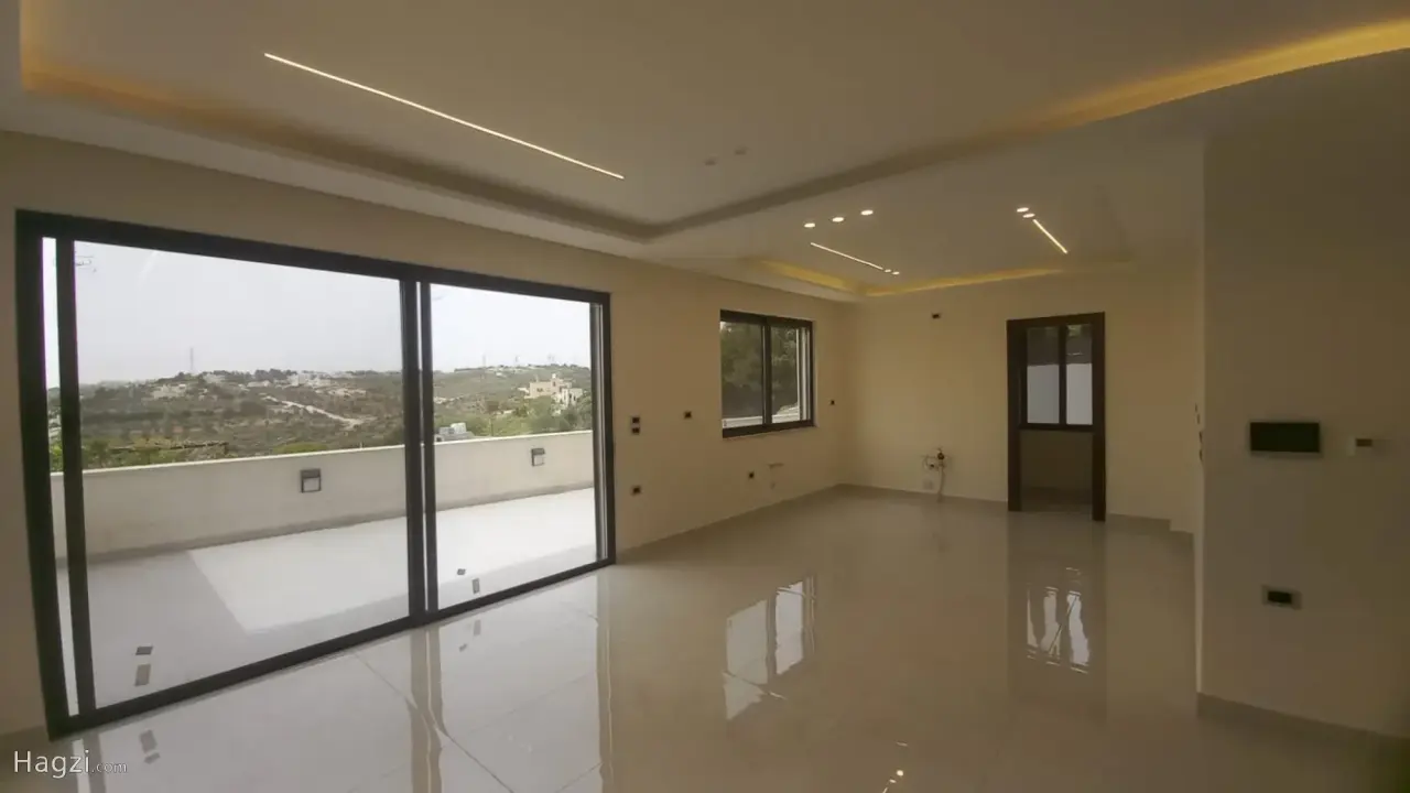 الصورة 11 من 12