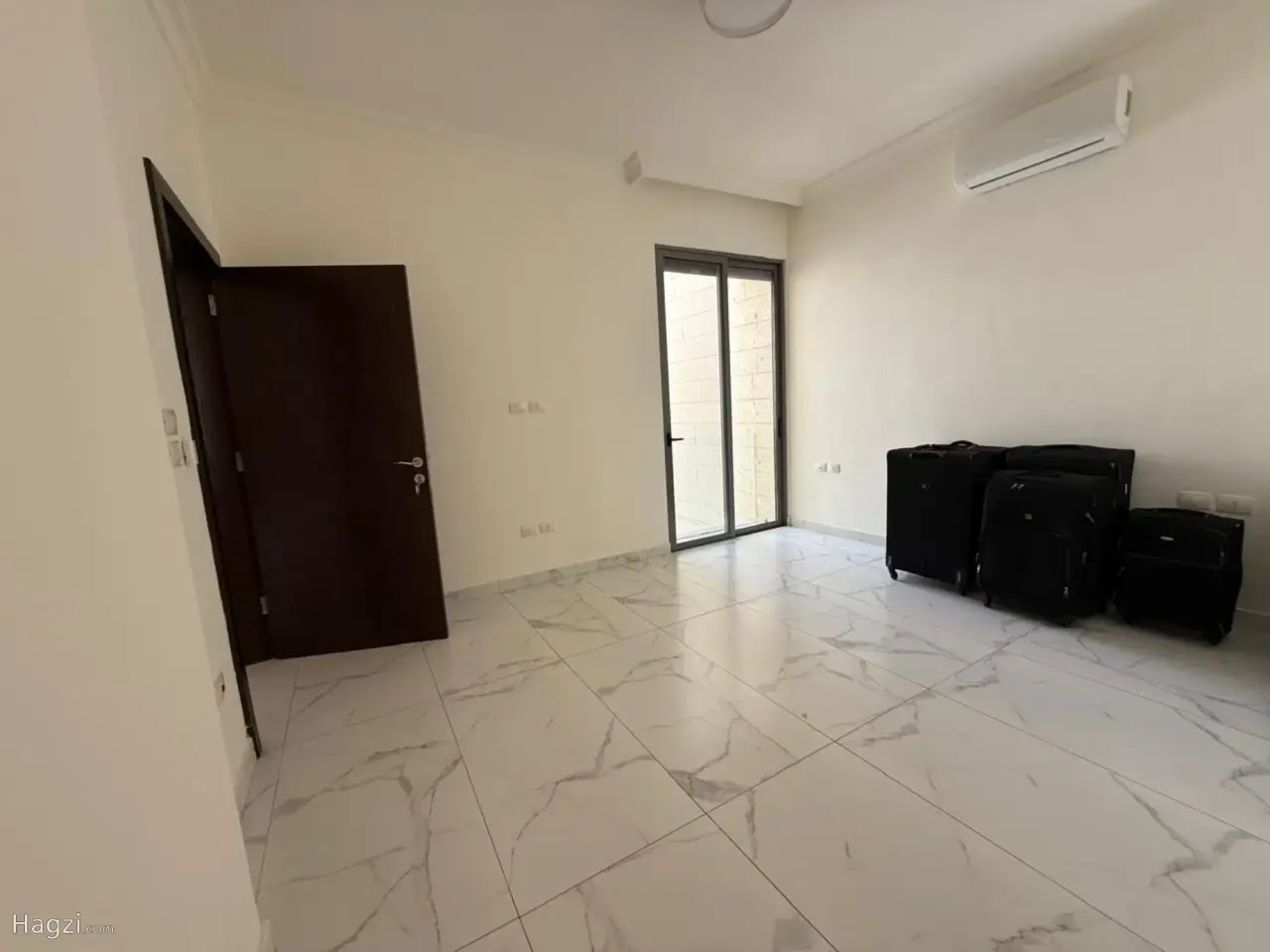 الصورة 9 من 11