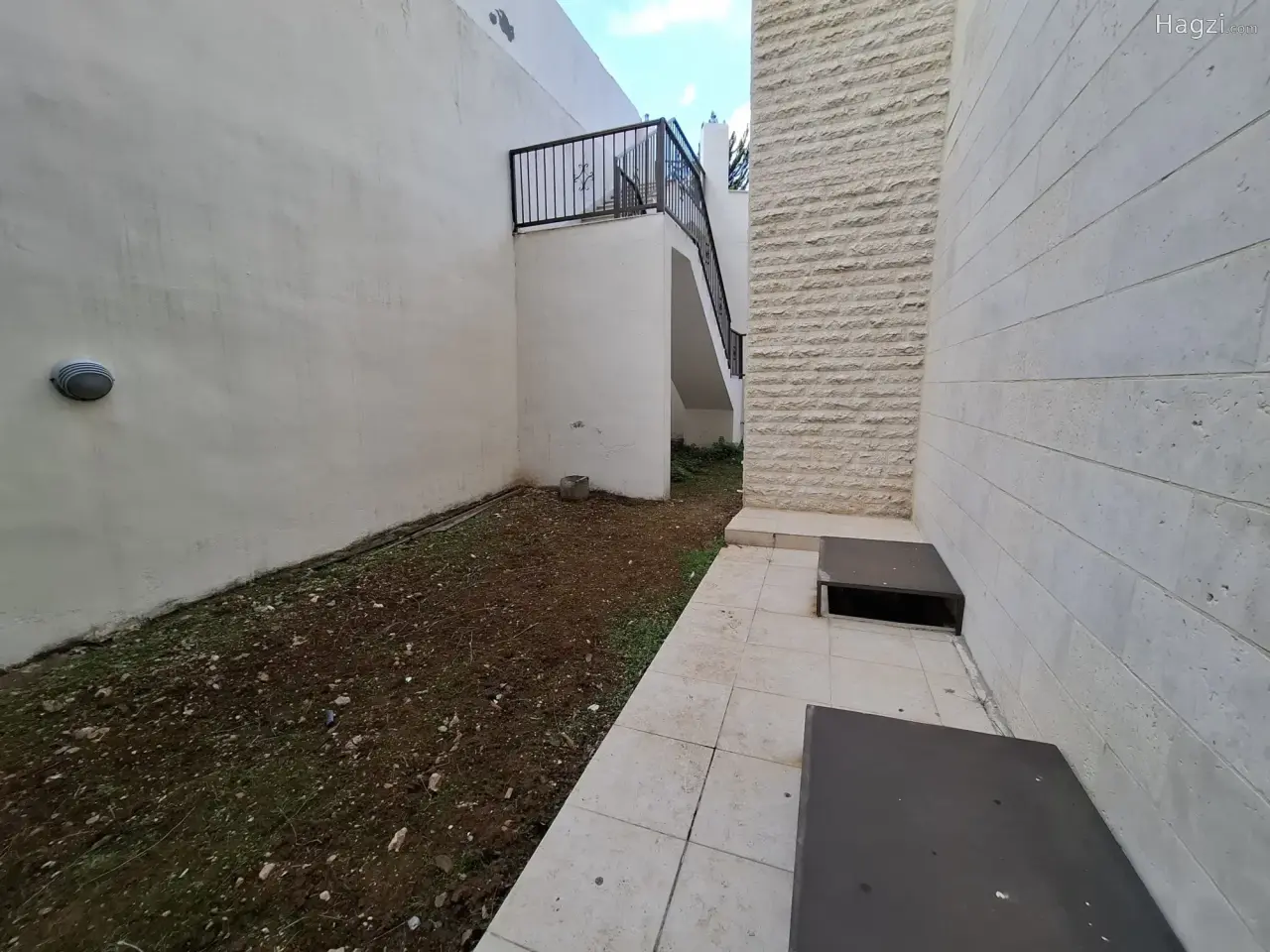 Unfurnished apartment for sale #4806