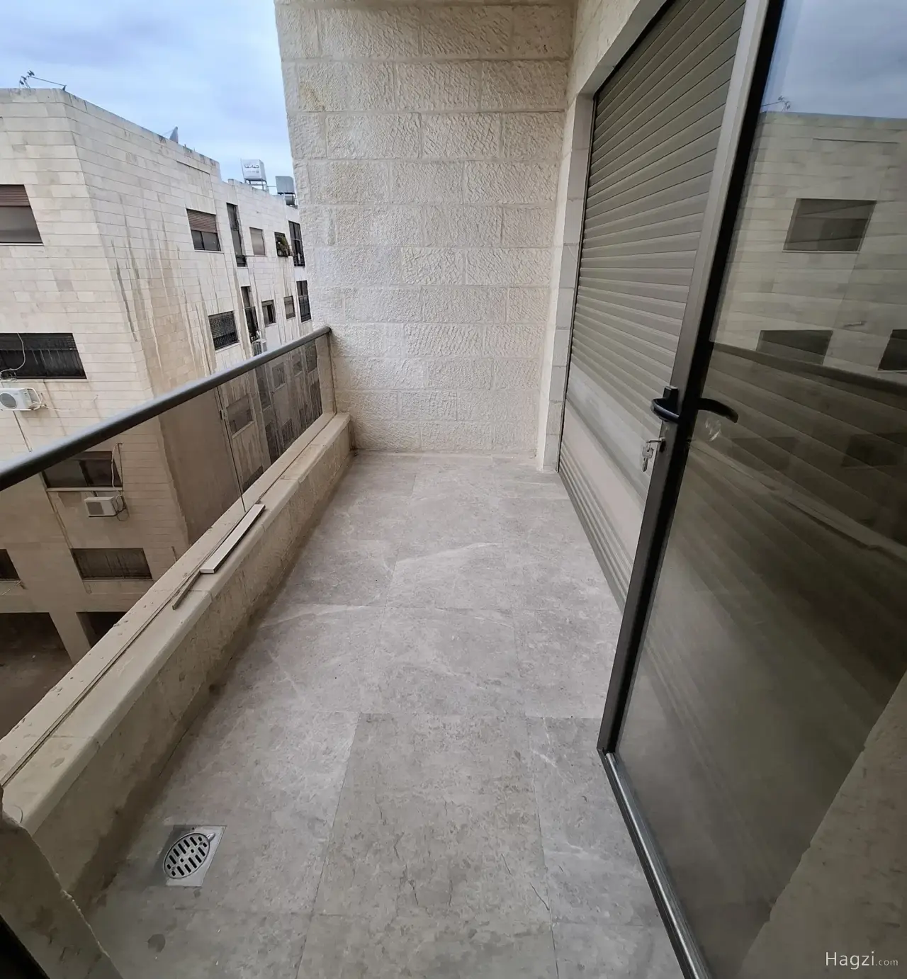 Semi-furnished apartment to Rent #4802