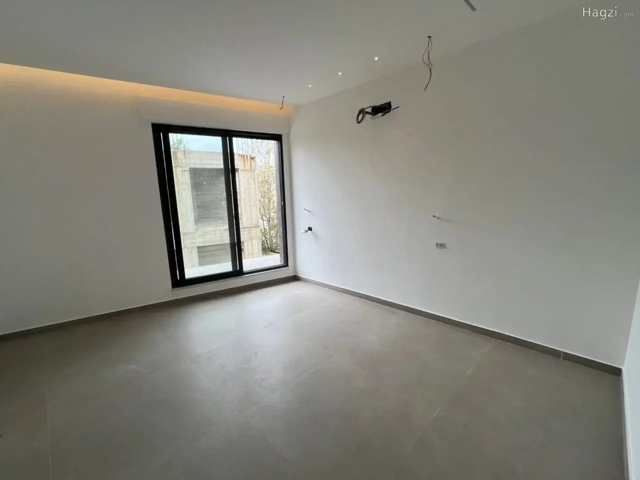 الصورة 9 من 12