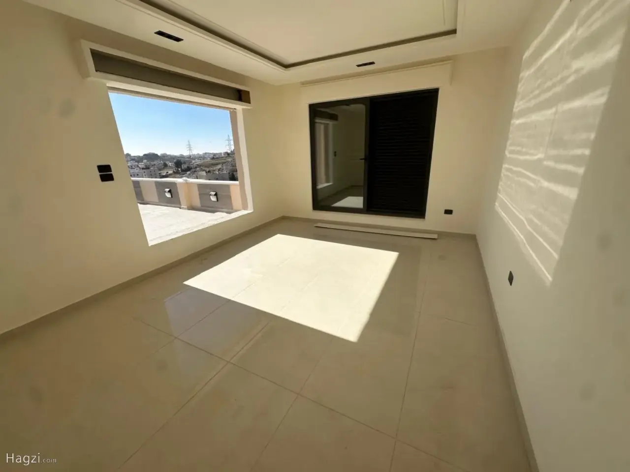 Last floor apartment & Roof for sale in Airport Road #4678