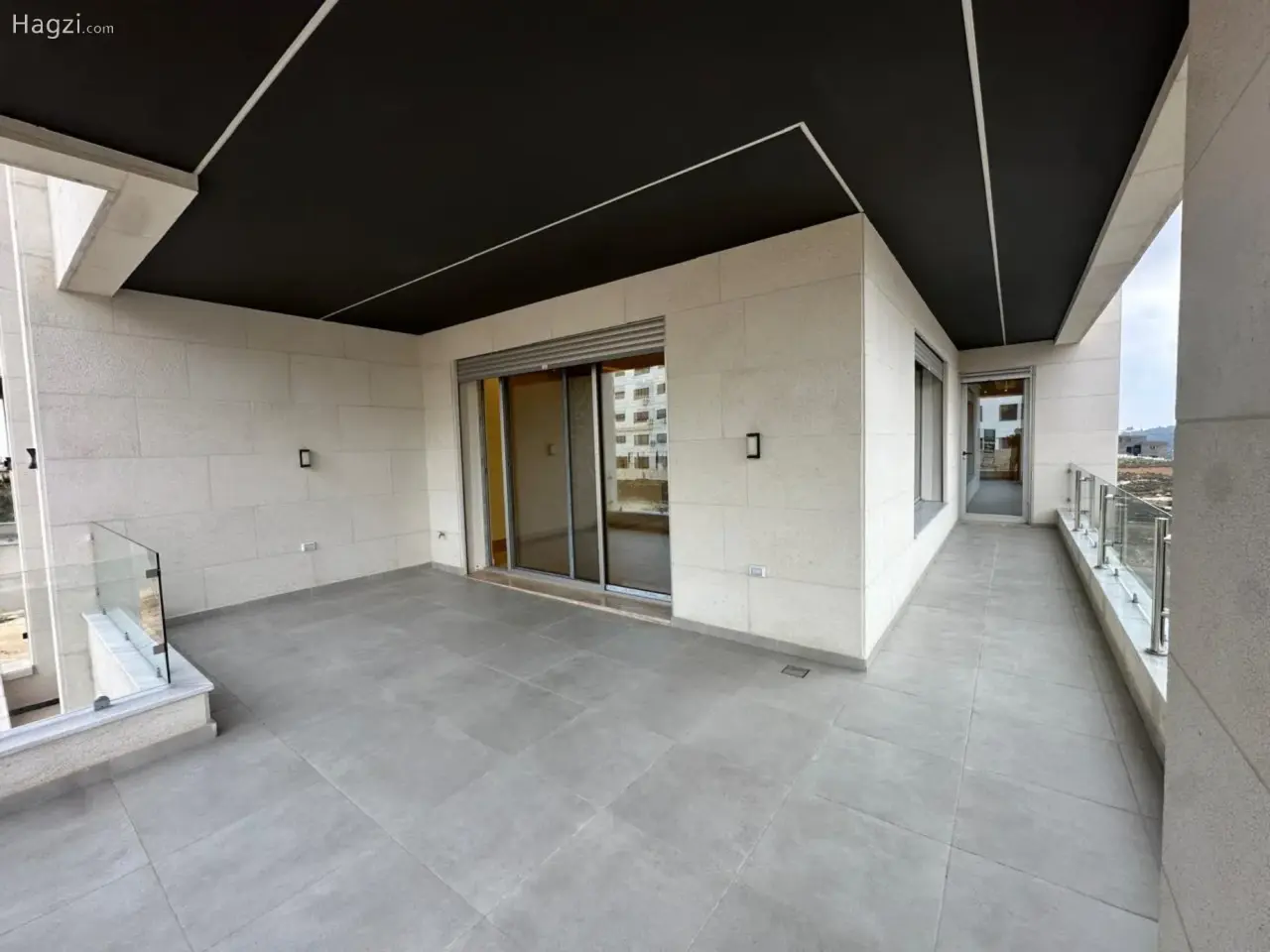 286 Sqm apartment for sale in Airport Road #4670