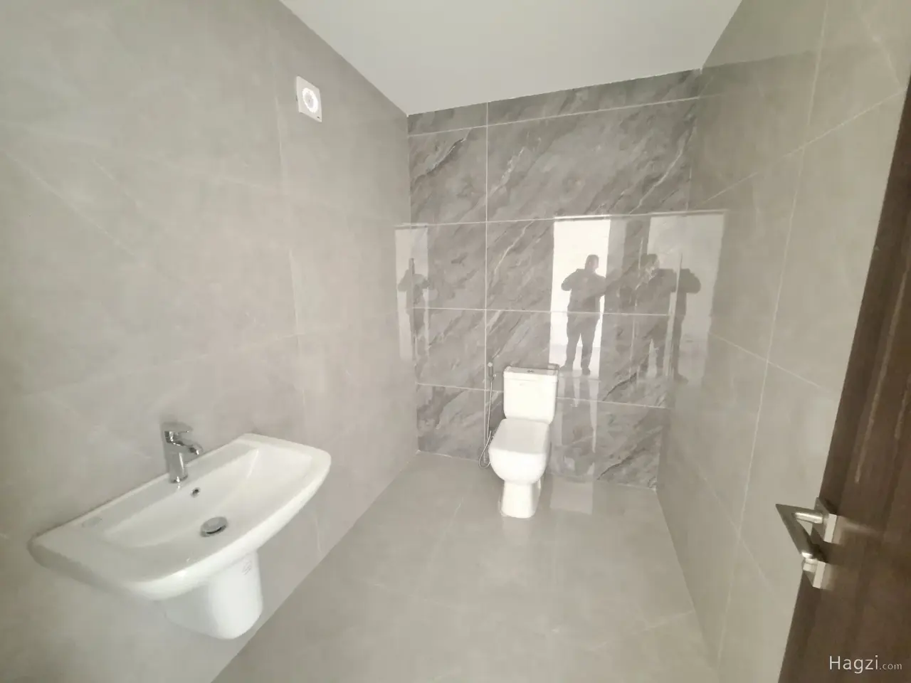 Unfurnished apartment for sale #4664