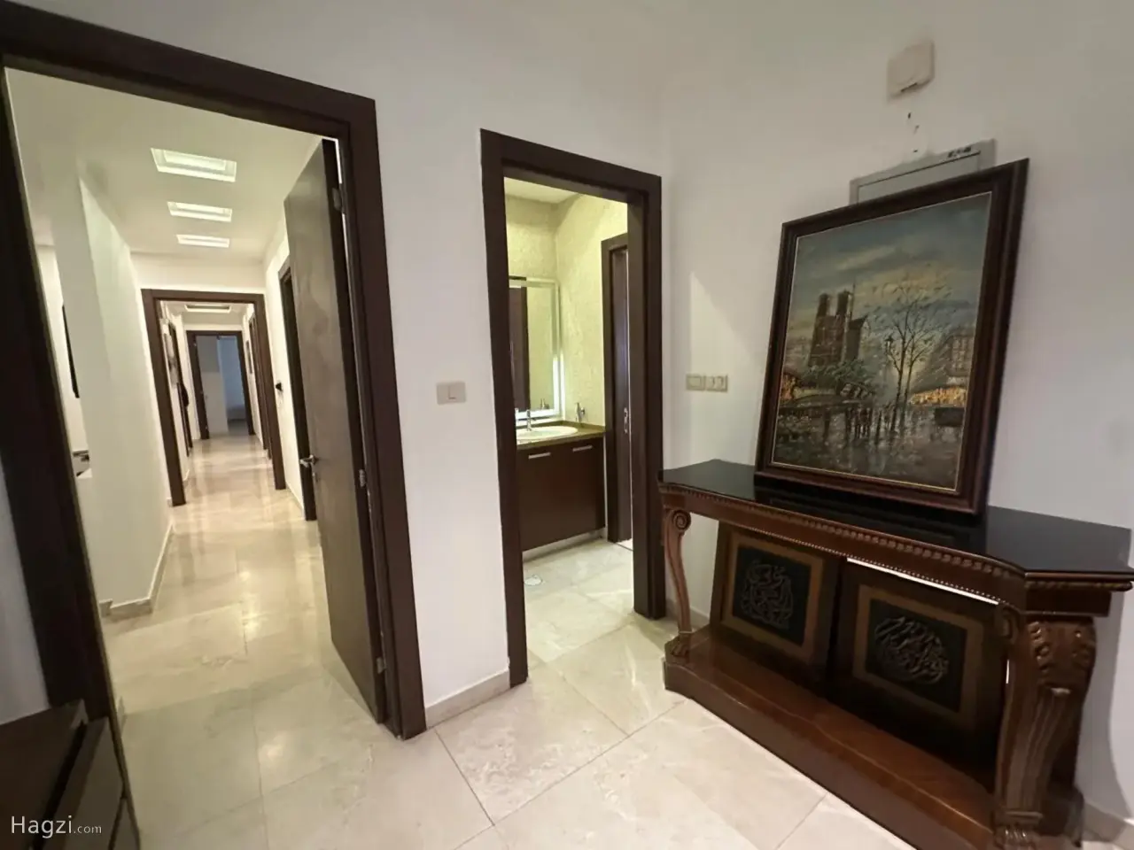 Photograph 9 of 12