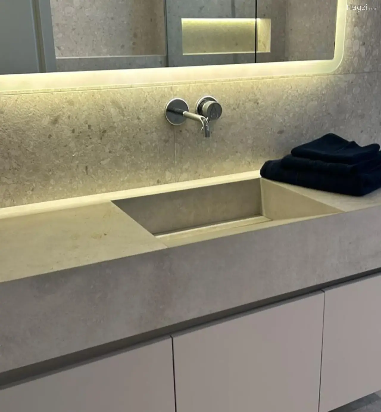 Three bedroom apartment for rent in Shmiesani #3918