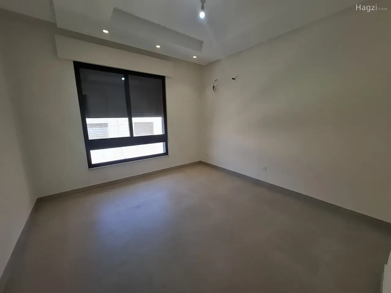 Photograph 4 of 11