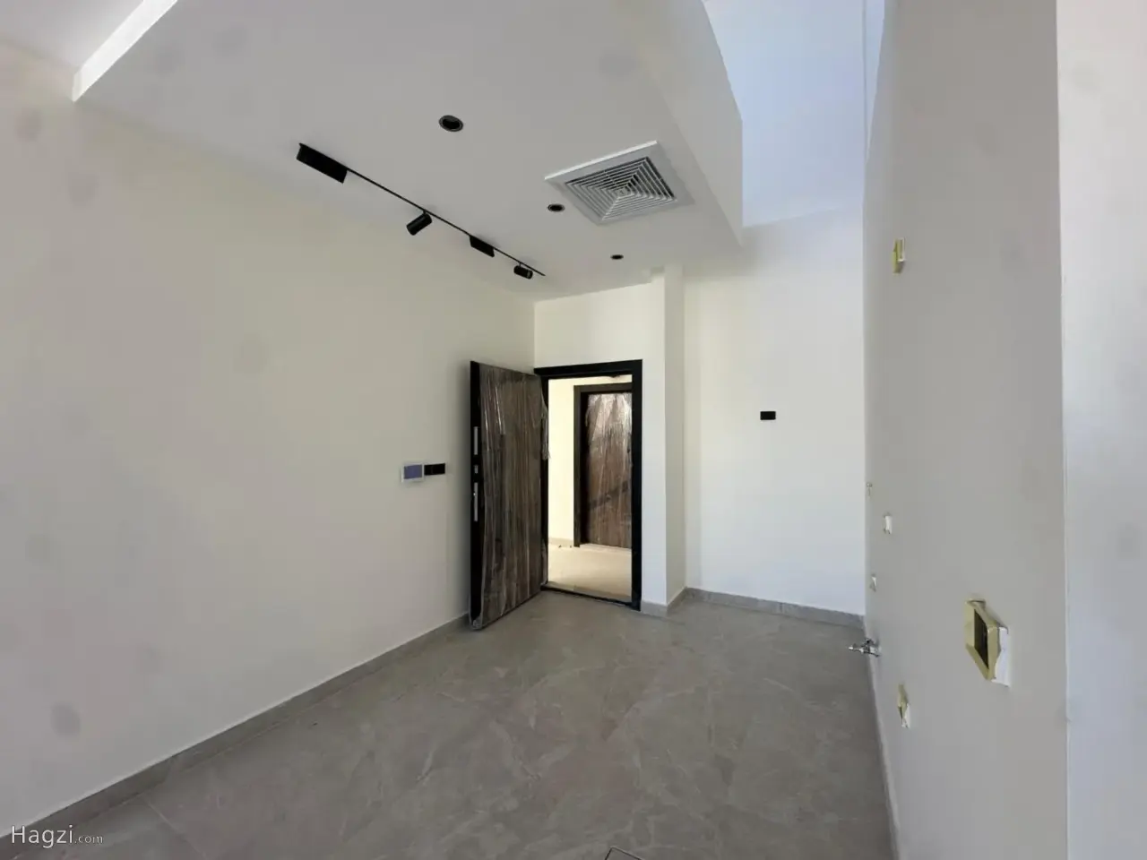 Apartment for Sale in Swefiyeh #2758