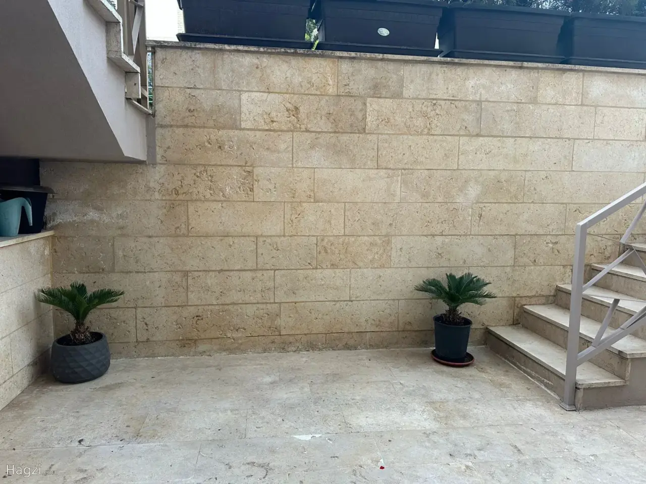 Photograph 2 of 12