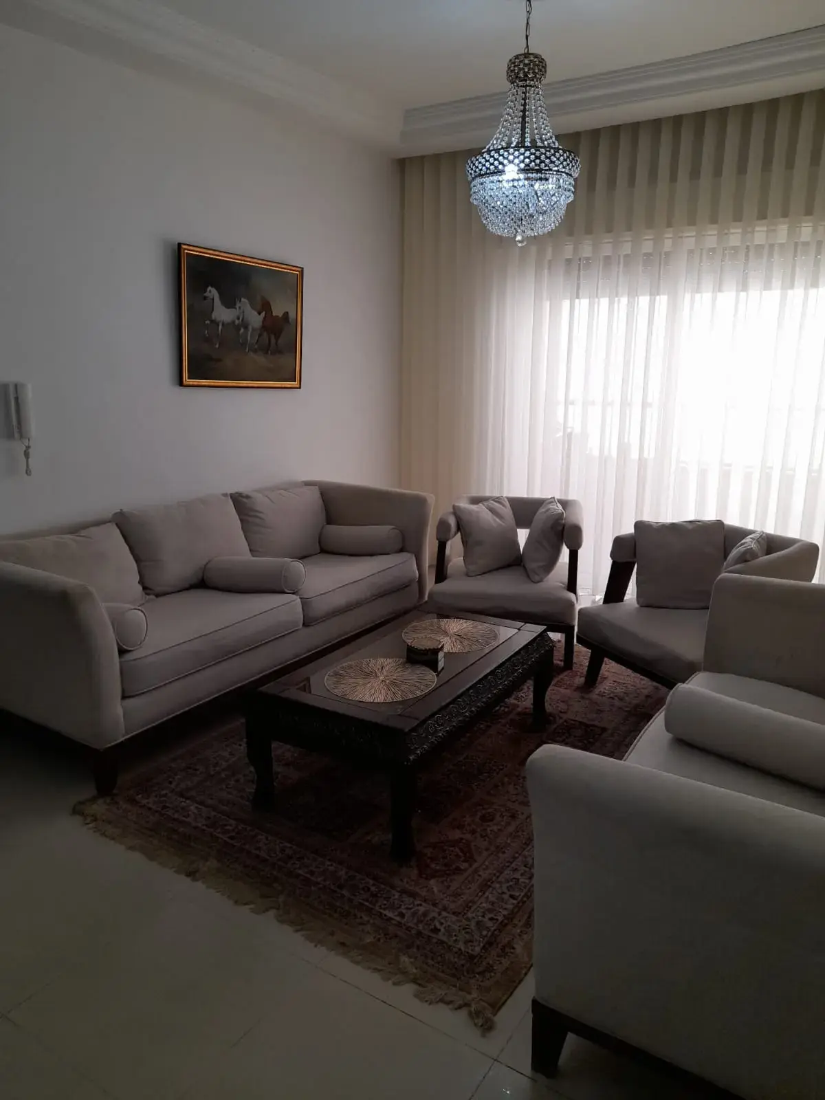 Furnished 2-bedroom apartment for yearly rent in Tla' Al Ali, 130 m²