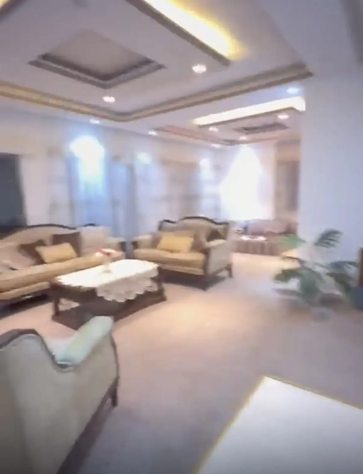 Furnished 3-bedroom apartment for rent in Shafa Badran, 170 m²