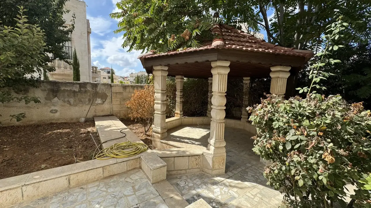 فيلا للبيع في الجبيهة – صورة 4