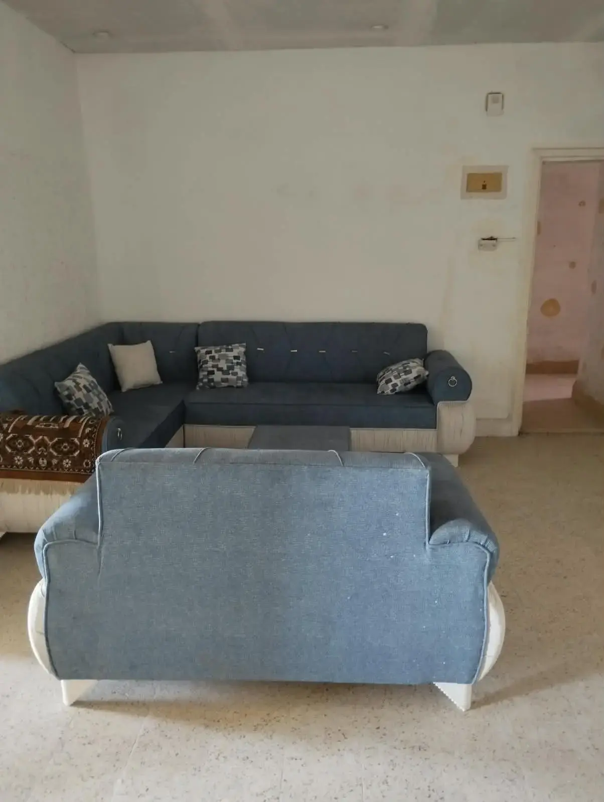 Fully renovated 83 m² apartment for sale near Al Wafa triangle, Zarqa