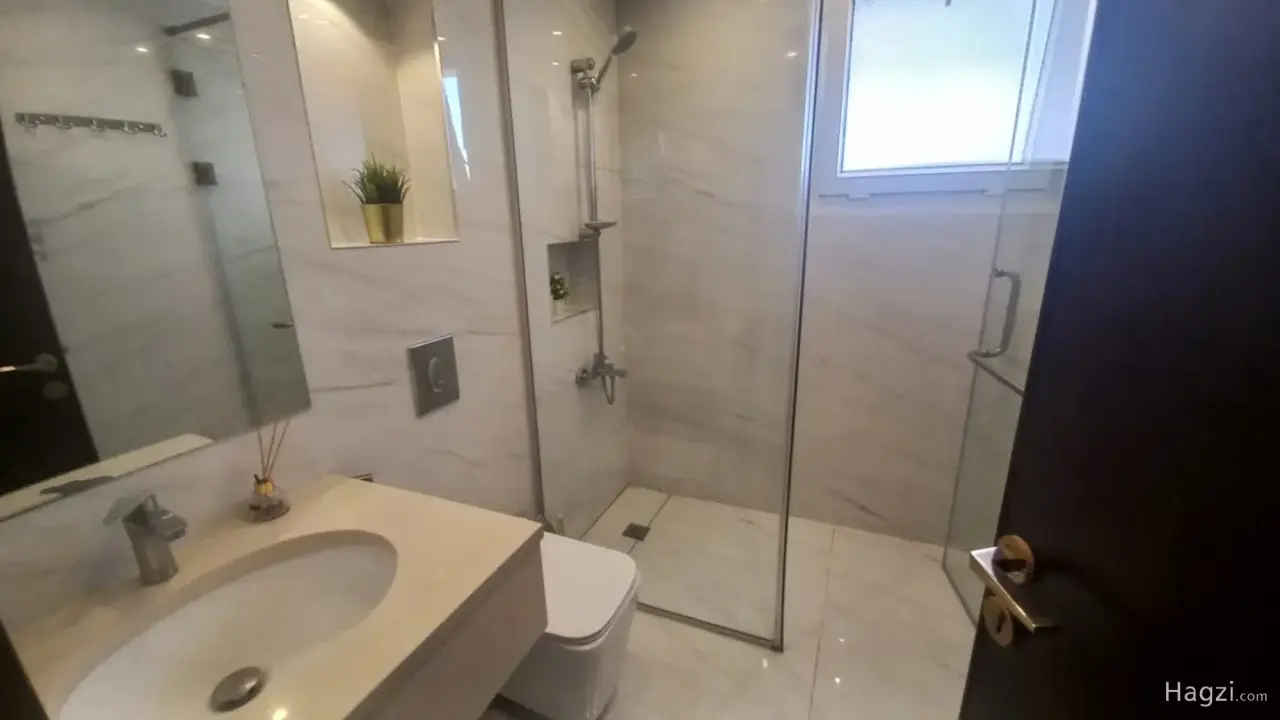 الصورة 4 من 12