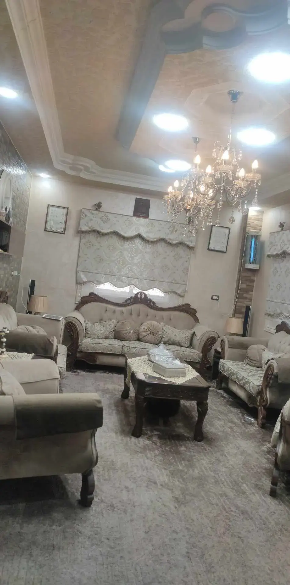 Independent ground-floor 194 m² apartment with terraces and garage for sale in Awajan, Zarqa