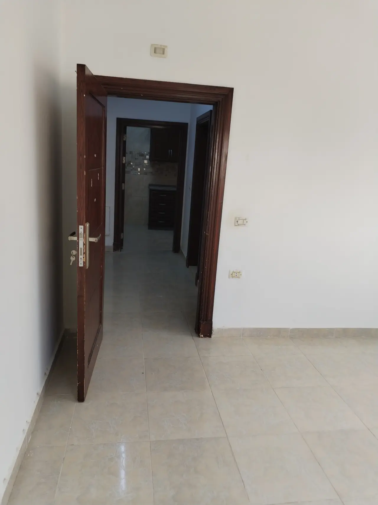شقة للإيجار في Al Zawahra – صورة 10