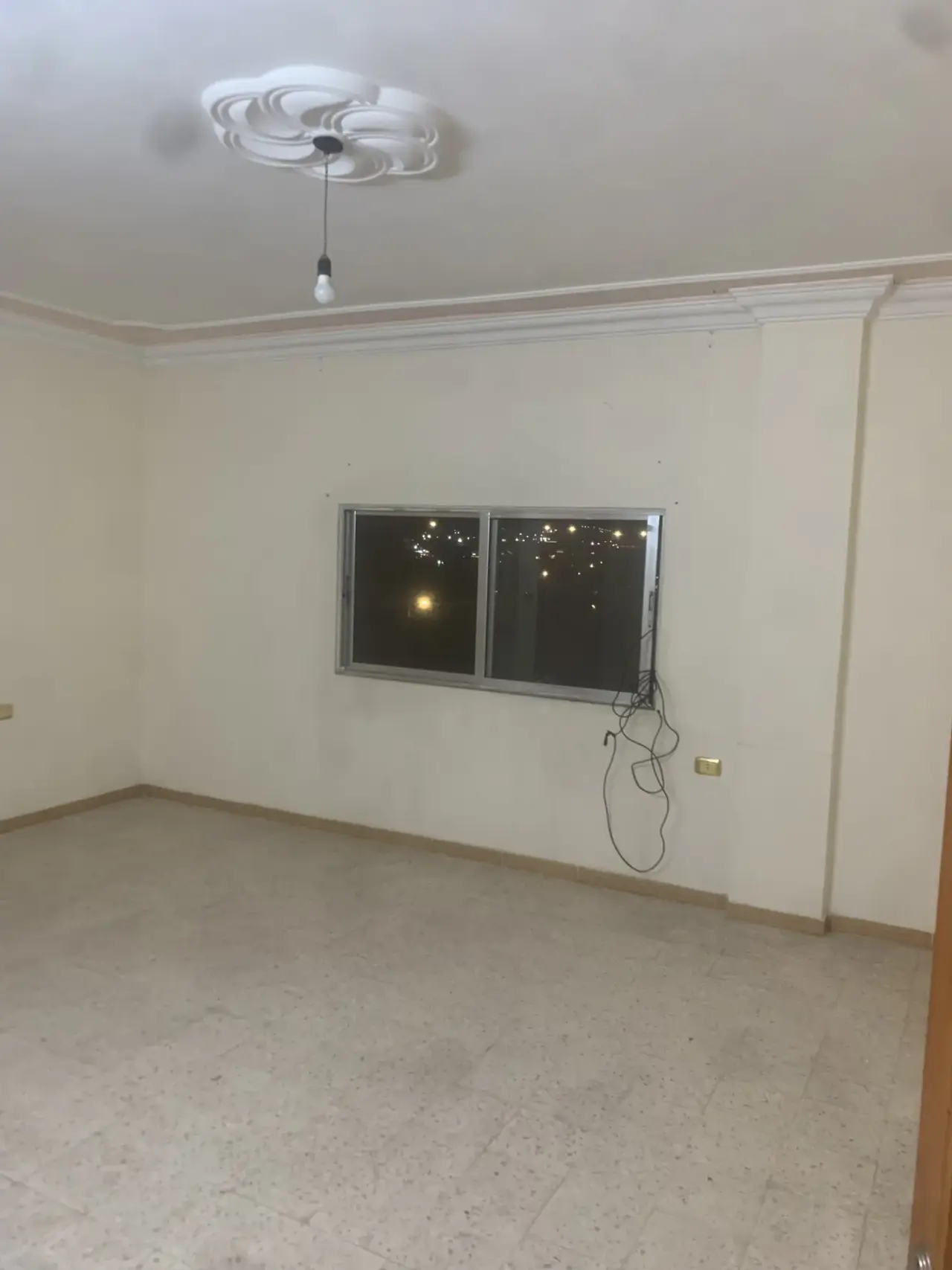 3-bedroom apartment with balcony for rent at the end of Wadi Al Hajar, Zarqa