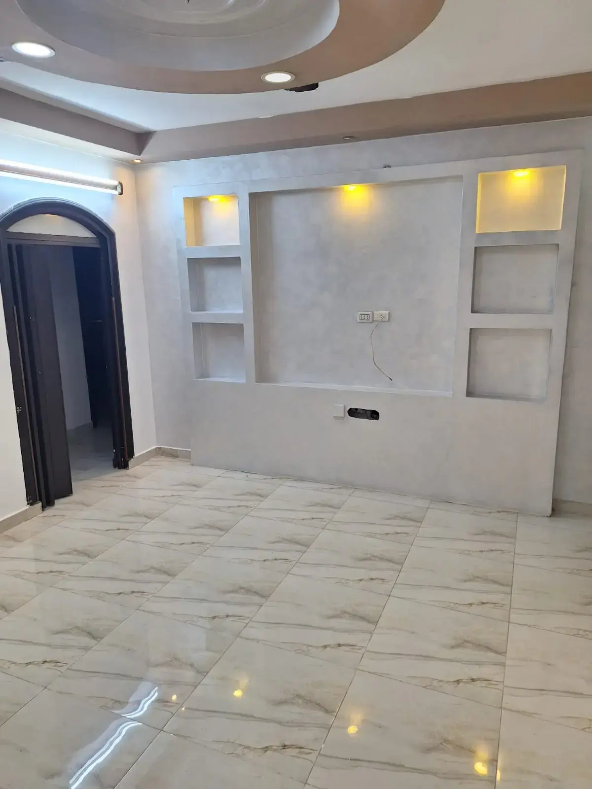 Apartment for rent in Iskan Al Batrawi – photo 2