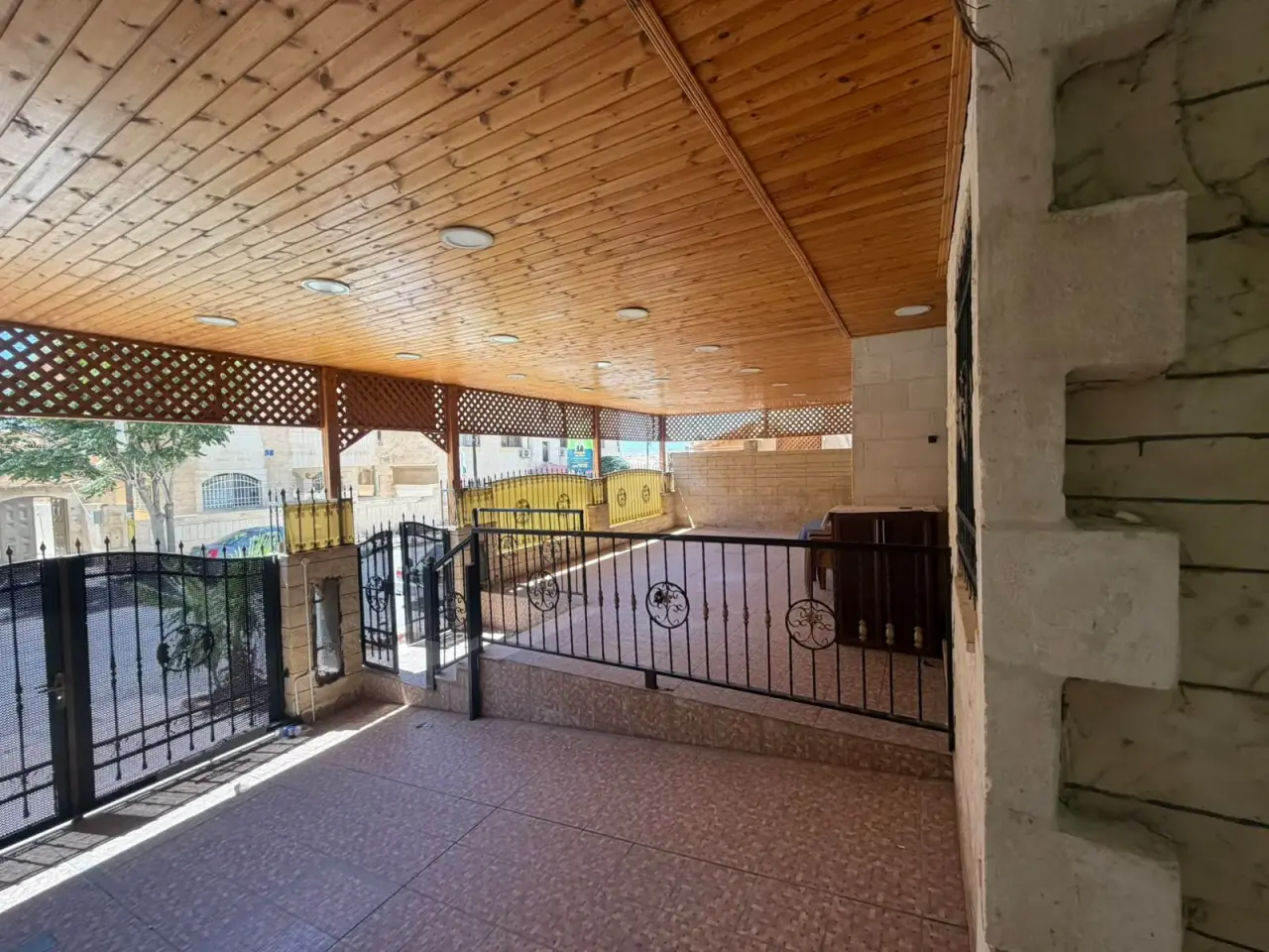Villa for sale in Jabal Tareq – photo 2