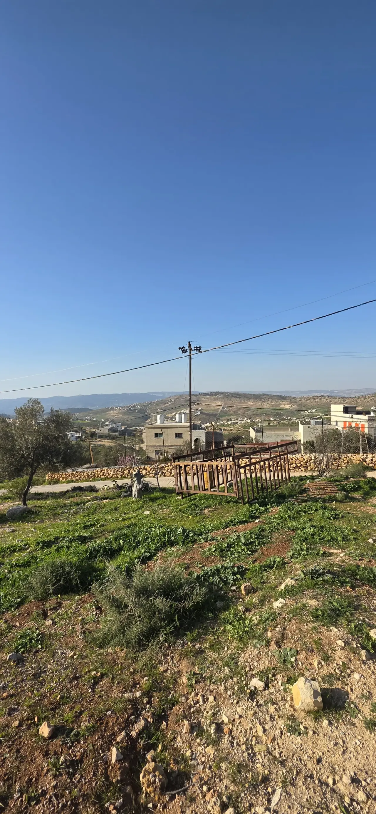 4,580 m² land on two streets in Al-Kamsha, services connected